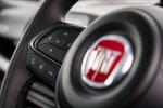 Fiat 500L Cross 2017 года (UK)